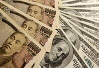 ＮＹ外為市場＝円が対ドル・ユーロで下落、協調介入の円売りけん制効果に注目