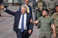 砲撃戦で逆転したウクライナ　「ブラック・ホーネット」で領土奪還の市街戦に前進か