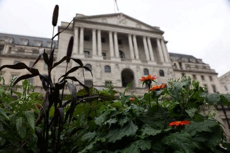 イングランド銀行（英中央銀行）は３日、政策金利を５．００％から０．２５％ポイント引き上げ、１５年ぶりの高水準となる５．２５％とした。ロンドンの本部、７月３０日撮影。（２０２３年　ロイター/Hollie Adams/File Photo）