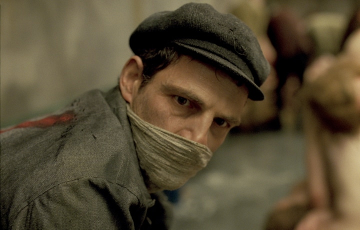 ゾンダーコマンドとは、同胞であるユダヤ人の死体処理に従事する特殊部隊のこと。ネメシュ・ラースロー監督『サウルの息子』