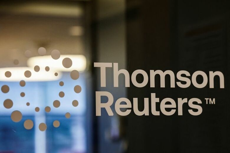 写真はトムソン・ロイターのロゴ。2025年8月、ニューヨーク市タイムズスクエアで撮影。 REUTERS/Jeenah Moon