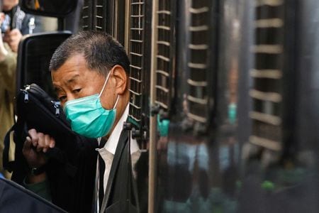 写真は、民主派香港紙・蘋果日報（リンゴ日報＝廃刊）創業者の黎智英（ジミー・ライ）氏。2021年2月、香港で撮影。REUTERS/Tyrone Siu