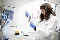 新型肺炎のワクチン､米など3研究チームが開発作業開始　6月までに臨床試験