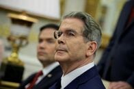 カナダは米国に「差別的」、50％関税は相互主義的措置＝財務長官