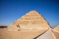 エジプト最古のピラミッド建設に「エレベーター」が使われていた？