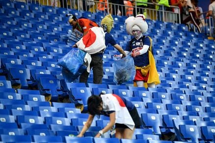 「清掃員の仕事を奪う？」日本人サポのゴミ拾いへのアメリカでの理解に変化が