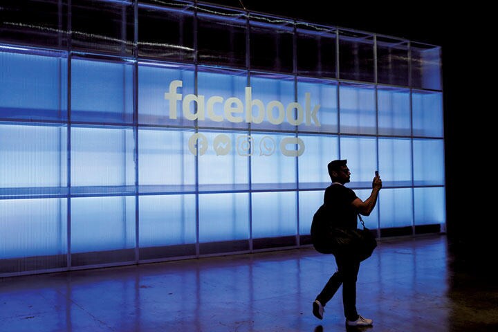 フェイスブックは個人データに関して同様の問題を繰り返してきた　STEPHEN LAMーREUTERS