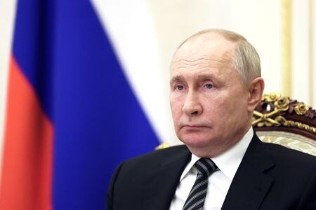 　１１月３日、ロシアのプーチン大統領は、パレスチナ自治区ガザの「血まみれになった子供」の映像を見て怒りがわくのは当然とした上で、国民は冷静さを保つ必要があると呼びかけた。モスクワで１０月２５日、代表撮影（２０２３年　ロイター）