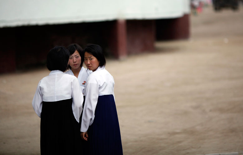 国連で先週、北朝鮮の人権侵害を非難する決議が採択されたが、北朝鮮女性の人権状況を改善することは果たして可能なのか（写真は本文と関係ありません、2011年撮影、平壌北東の羅先特別市にて）　Carlos Barria-REUTERS