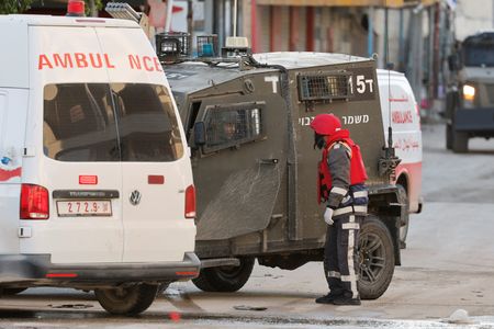 イスラエル軍は２１日、ヨルダン川西岸ジェニンを攻撃し、パレスチナ保健当局によると、パレスチナ人少なくとも８人が死亡、３５人が負傷した。同日ジェニンで撮影（２０２５年　ロイター/Raneen Sawafta）