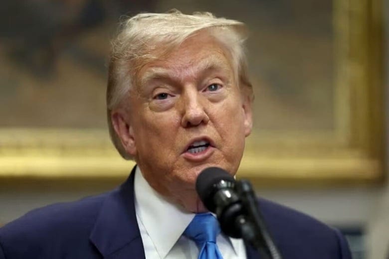 トランプ米大統領はブラジルに追加的に４０％関税を課す大統領令に署名し、同国に対する関税率を合計５０％に引き上げた。同日撮影（２０２５年　ロイター/Evelyn Hockstein）