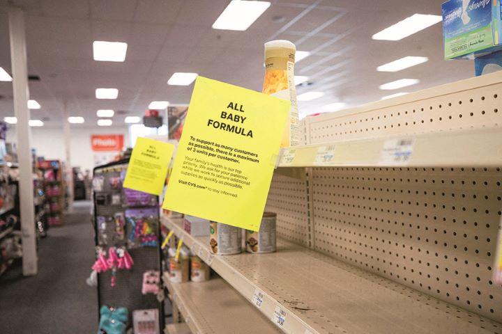 粉ミルクが店頭に戻るのは10週間先　KAYLEE GREENLEE BEALｰREUTERS