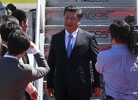 　１１月１７日、中国の習近平国家主席は、アジア太平洋経済協力会議（ＡＰＥＣ）首脳会議で、中国経済のファンダメンタルズは依然前向きであり、改革の深化に伴う痛みに対する回復力を示していると述べた。マニラで撮影（２０１５年　ロイター/Romeo Ranoco）