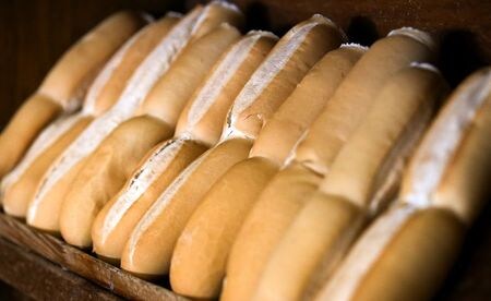 　１２月６日　国連食糧農業機関（ＦＡＯ）が５日に発表した１１月の世界食料価格指数は平均１７７．２ポイントとなり、前月から２．７％、前年からは９．５％上昇し、過去２６カ月で最高水準となった。写真はブエノスアイレスのパン屋で８月撮影。