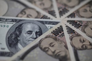 　４月１６日、ニューヨーク外為市場では、ドルが幅広い通貨に対して下落した。２０１３年２月撮影（２０１８年　ロイター/Shohei Miyano）