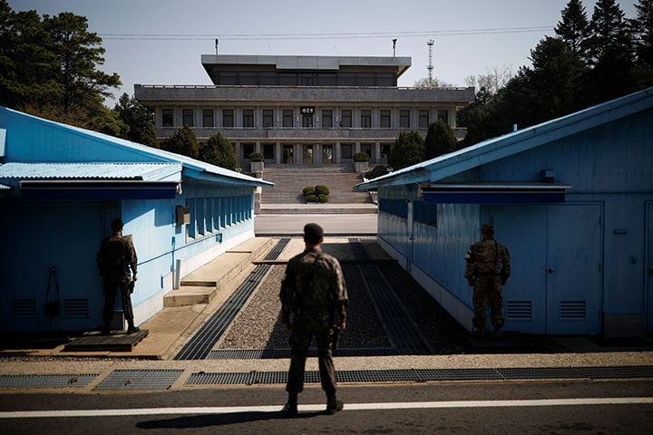 南北首脳会談は軍事境界線上の板門店で行われる　Kim Hong-Ji-REUTERS　