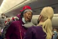 【動画】マスク着用の指示などでCAへの暴力急増、護身術講座が再開