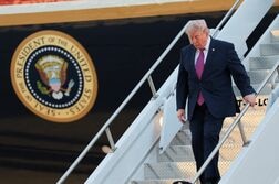 トランプ米政権、大統領専用機問題の報道でＮＹタイムズ記者に召喚状