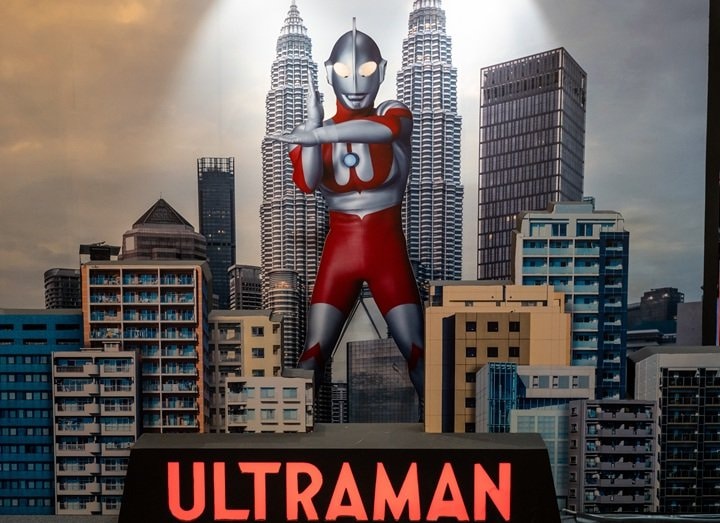 ウルトラマン