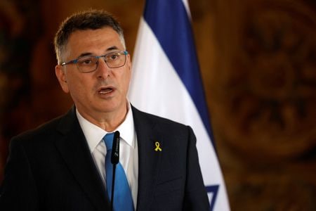イスラエルのサール外相。１月２０日、プラハで撮影（２０２６年　ロイター/David W Cerny）