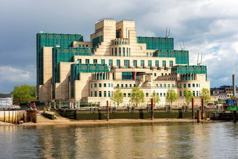 MI6のビル　Mistervlad-shutterstock