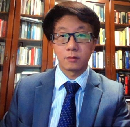 ９月１４日、オーストラリア文学の中国人研究者２人が、オーストラリアの国家安全保障当局から査証（ビザ）を取り消された。写真は３月撮影の陳弘氏。提供写真（２０２０年　ロイター/Chen Hong）