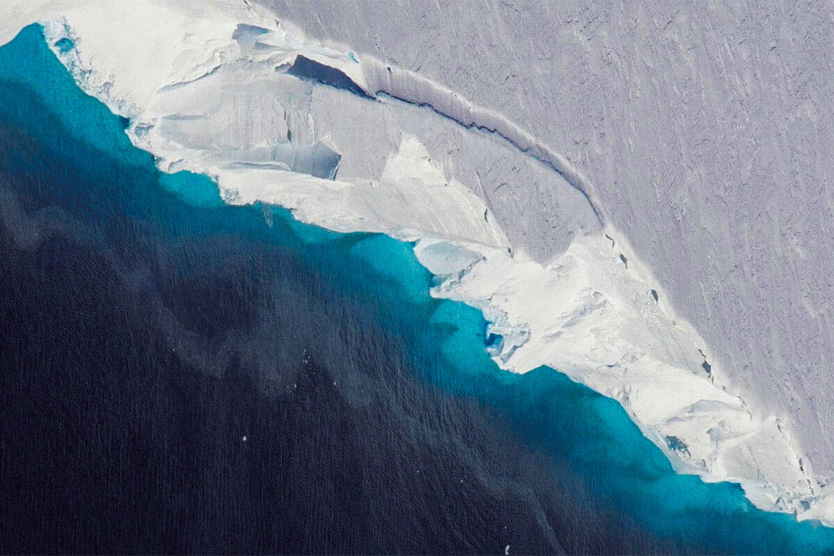 南極「終末の氷河」に崩壊の危機、最大3m超の海面上昇、バングラデシュ