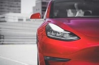 テスラが陥った深刻な販売不振...積極プロモも空振り...地獄から這い出せるか？
