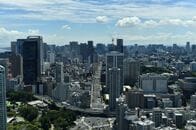 景気動向一致指数5月は0.4ポイント上昇、食品値上げなど寄与　判断据え置き