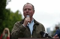 米超党派、外国工作員への罰則強化法案を提出　中国・イランの越境弾圧に対抗する狙い