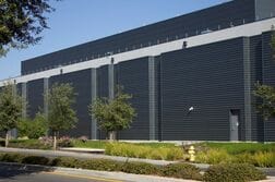 米シリコンバレーの最大都市、ＡＩデータセンターに反対運動