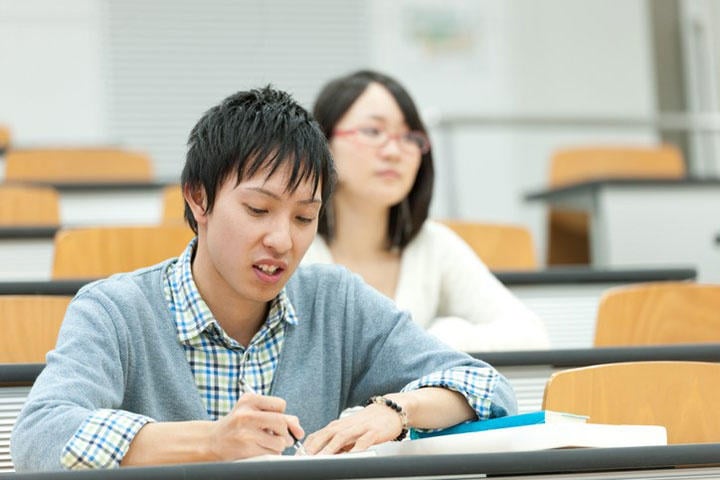 大学の授業風景。写真はイメージ　101cats / iStockPhoto