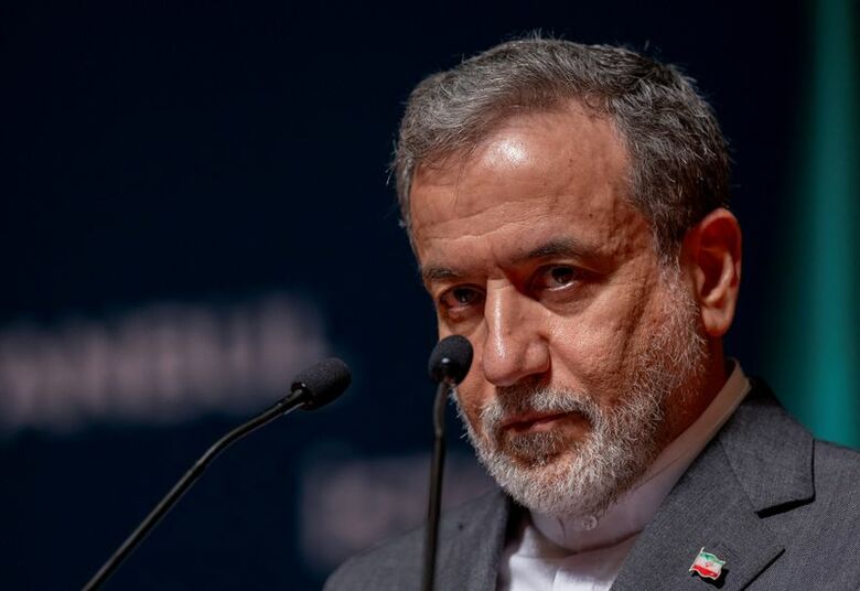 イランのアラグチ外相。6月22日、トルコのイスタンブールで撮影。REUTERS/Umit Bektas
