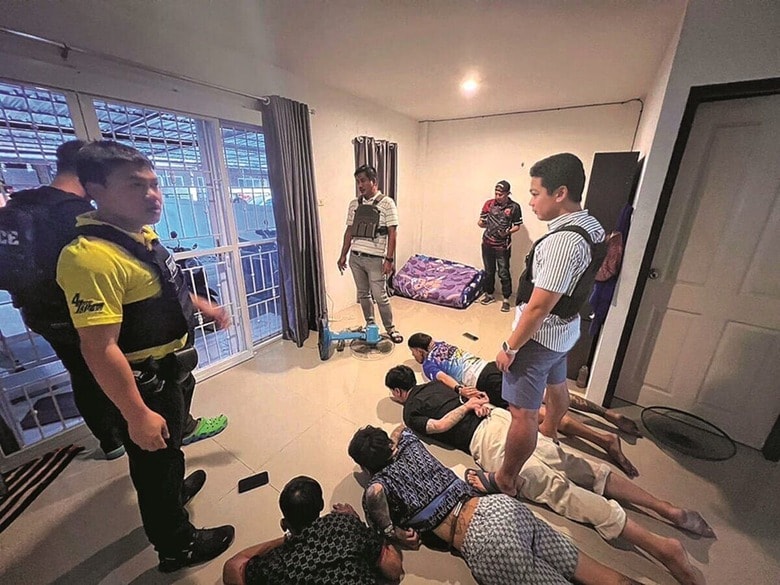 タイの捜査当局が踏み込んだサイバー詐欺の拠点