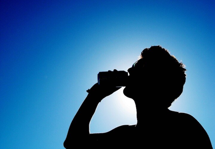 エネルギー飲料は心と体に悪い影響が…　PaulMoody123-iStock