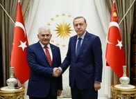 トルコ新首相にエルドアン大統領側近、独裁強まるか