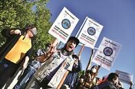 LAのネットフリックス本社前で抗議デモ、なぜ？