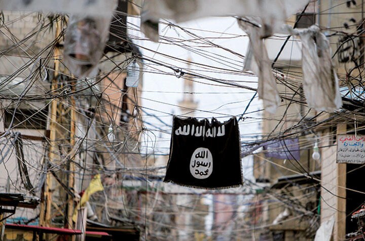 中東から中央アジアへ広がるISIS旗　ALI HASHISHOーREUTERS