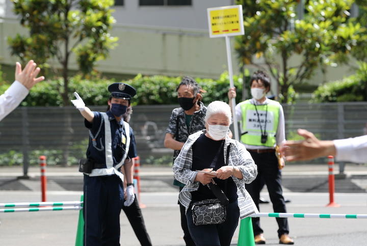 日本でもようやく大規模ワクチン接種が始まったが（5月24日、東京の大規模接種センター開設）　Kim Kyung-Hoon-REUTERS