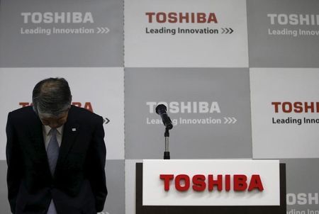 　５月２６日、不適切会計問題に揺れる東芝が、上場廃止基準に該当する恐れがある「監理銘柄」入り回避の方策を迫られている。写真は同社の田中久雄社長。４月撮影（２０１５年　ロイター/Toru Hanai）
