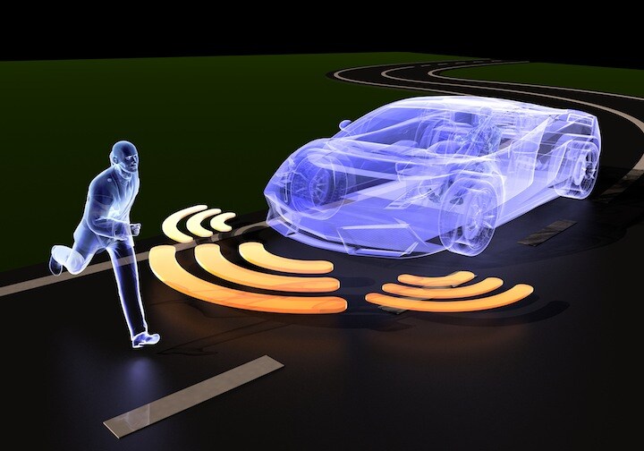 自動運転車で考えた「トロッコ問題」　Devrimb-iStock