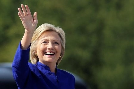　９月２６日、現時点で米大統領選が実施された場合、クリントン氏が８８％の確率で勝利するとの予想が調査結果で示された。写真はニューヨーク州で２１日撮影（２０１５年　ロイター／Carlos Barria）