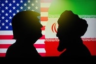 ハメネイの側近がトランプ「暗殺」の脅迫？「別荘で日光浴中にイランのドローンが攻撃」と発言