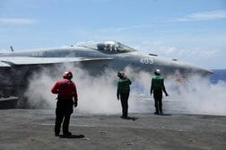 米、中東に空母打撃群を追加派遣へ　対イラン攻撃再開を検討＝報道