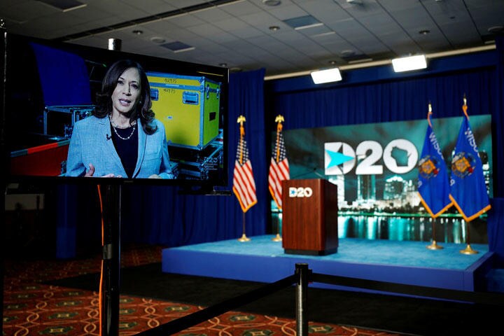 副大統領候補に指名されたカマラ・ハリスもバーチャルで演説　Melina Mara/Pool via REUTERS
