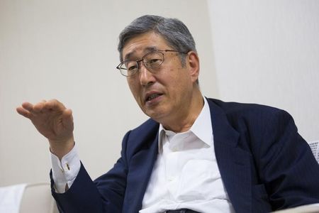 　１２月９日、ＧＰＩＦの三谷隆博理事長は、ロイターとのインタビューで、外貨建て資産４９兆円の保全策として、これまで実施を見送ってきた為替ヘッジ取引を選択肢とする考えを示した。写真は都内で6月撮影（２０１５年　ロイター/Thomas Peter ）