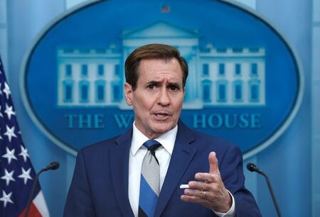 米ホワイトハウス国家安全保障会議（ＮＳＣ）のカービー戦略広報調整官は１９日、約８人の米国人が人質としてイスラム組織ハマスに捉えられていると確信していると述べた。ワシントンで撮影（２０２３年　ロイター/Evelyn Hockstein）
