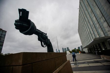中国は２４日、国連による北朝鮮への制裁を「厳格に」実施していると主張した。２０２２年１０月撮影（２０２３年　ロイター/Eduardo Munoz/File Photo）