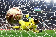 テクノロジーでスポーツは激変...それでもメッシは、「主役はやはり人間」と証明した