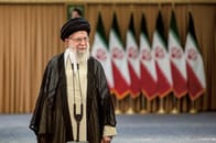 イランが「宿敵」との核交渉に応じる可能性...ハメネイ師「障壁ない」発言は方向転換のサインか？